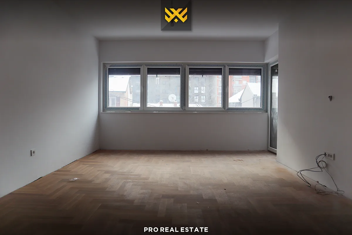 Banesë - Zyrë 84.7m² me #QIRA në Lagjen e Muhaxherëve