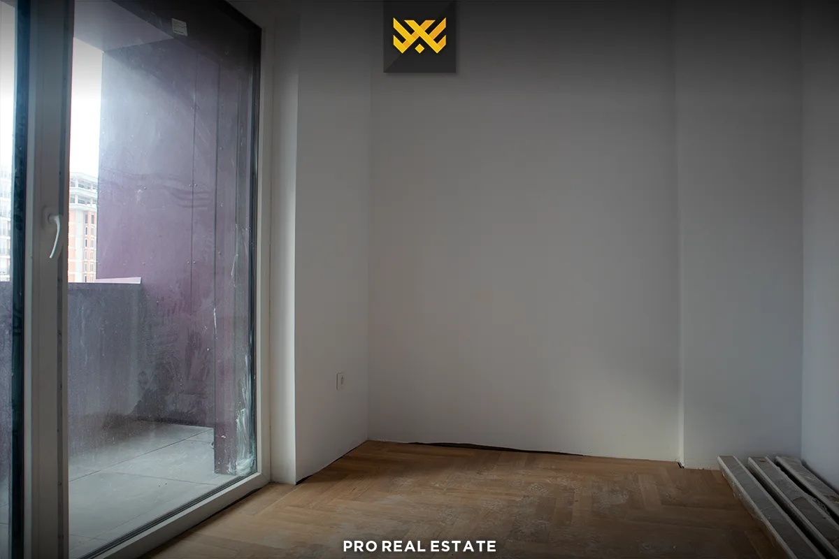 Banesë - Zyrë 84.7m² me #QIRA në Lagjen e Muhaxherëve