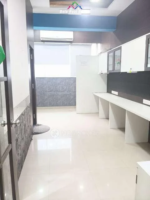 Dyqan me qera tek TRruga Bardhyl (ID BD21598) Tirane