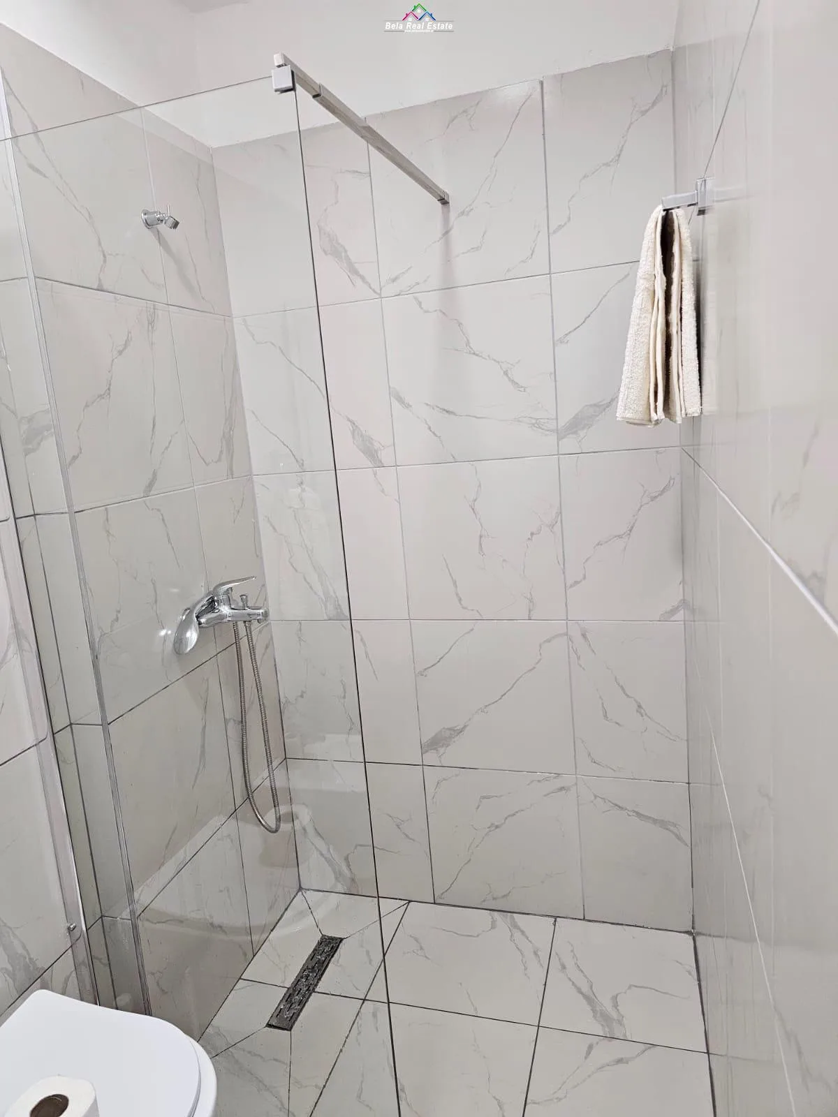 Apartament Me Qera 2+1 Prane Spitalit Amerikan 3 ( ID B2201779) Tirane