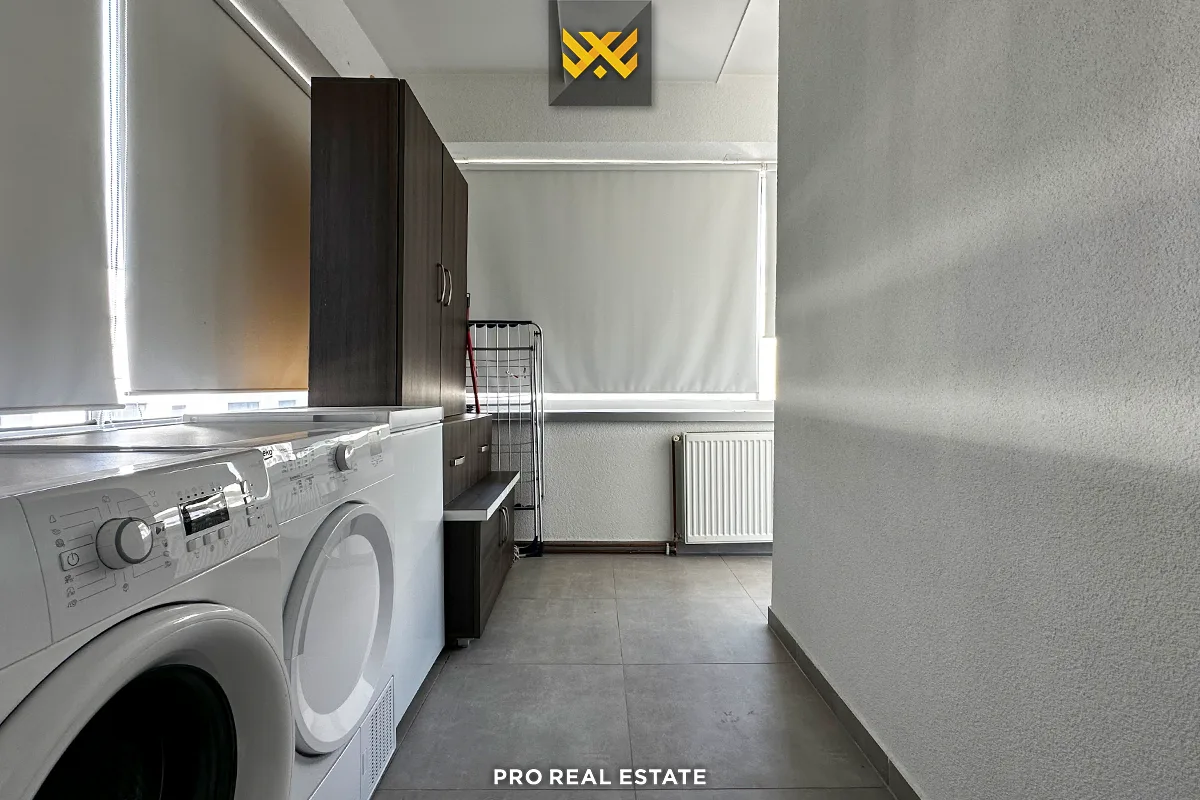 Banesë Penthouse 155m² + 100m² me #QIRA në Dragodan