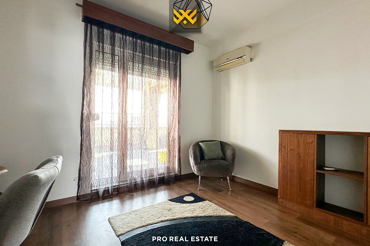 Banesë Penthouse 155m² + 100m² me #QIRA në Dragodan