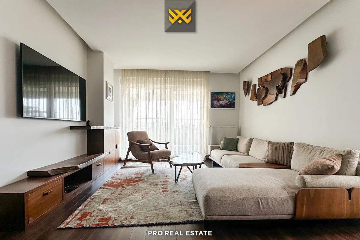 Banesë Penthouse 155m² + 100m² me #QIRA në Dragodan