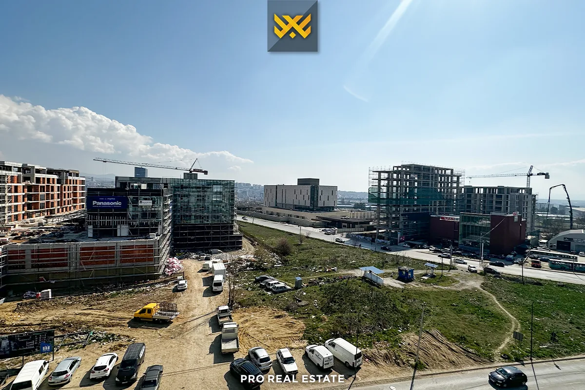 Banesë Penthouse 155m² + 100m² me #QIRA në Dragodan