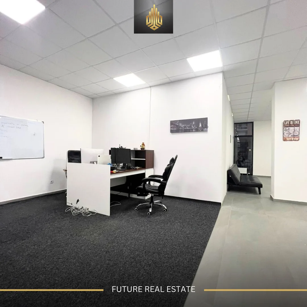 Lokal me QERA/117m²