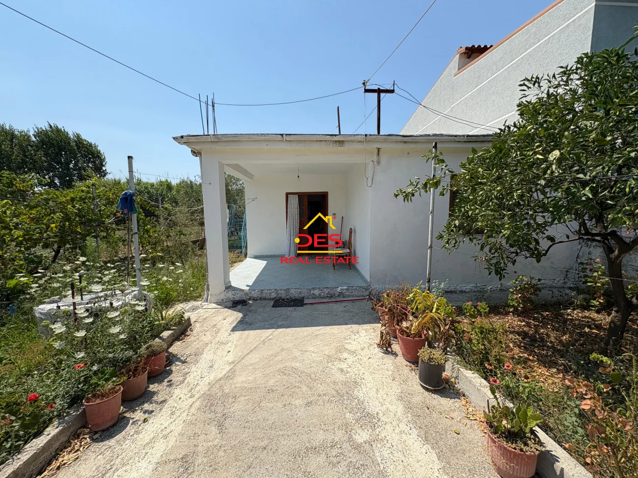 Jepet me qira shtëpi private në pus mezin ,vlorë.