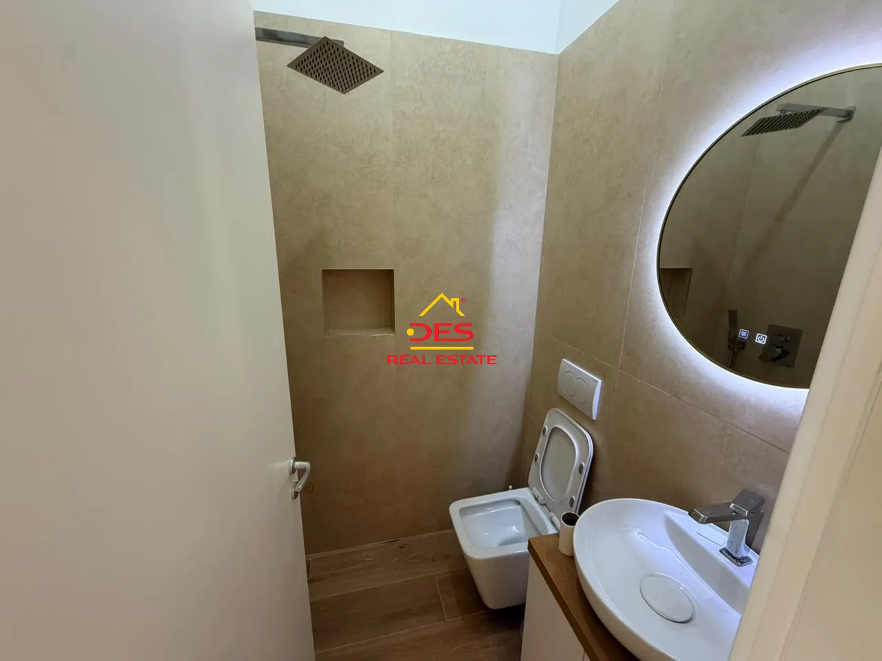 Jepet me qira apartament 1+1 në transballkanike, pranë rrethit të omones, vlorë