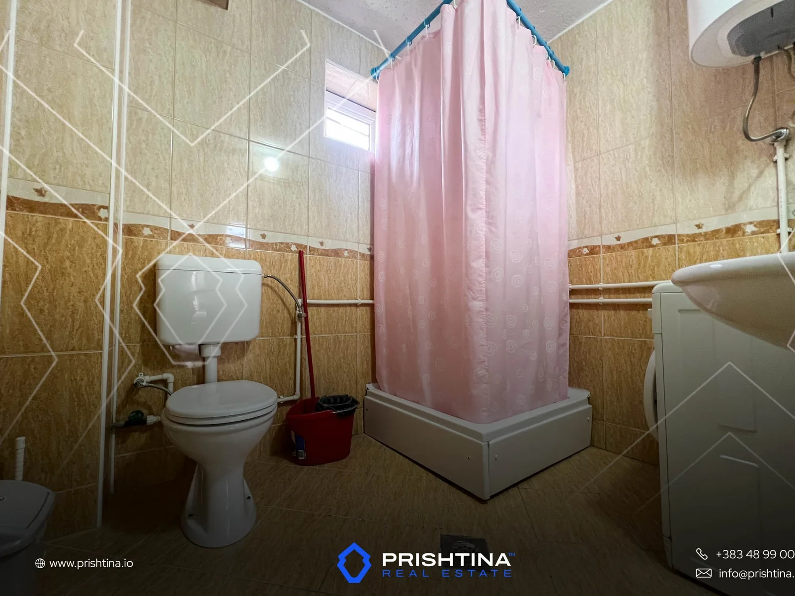 Shtëpi me qira 180m² në Dragodan