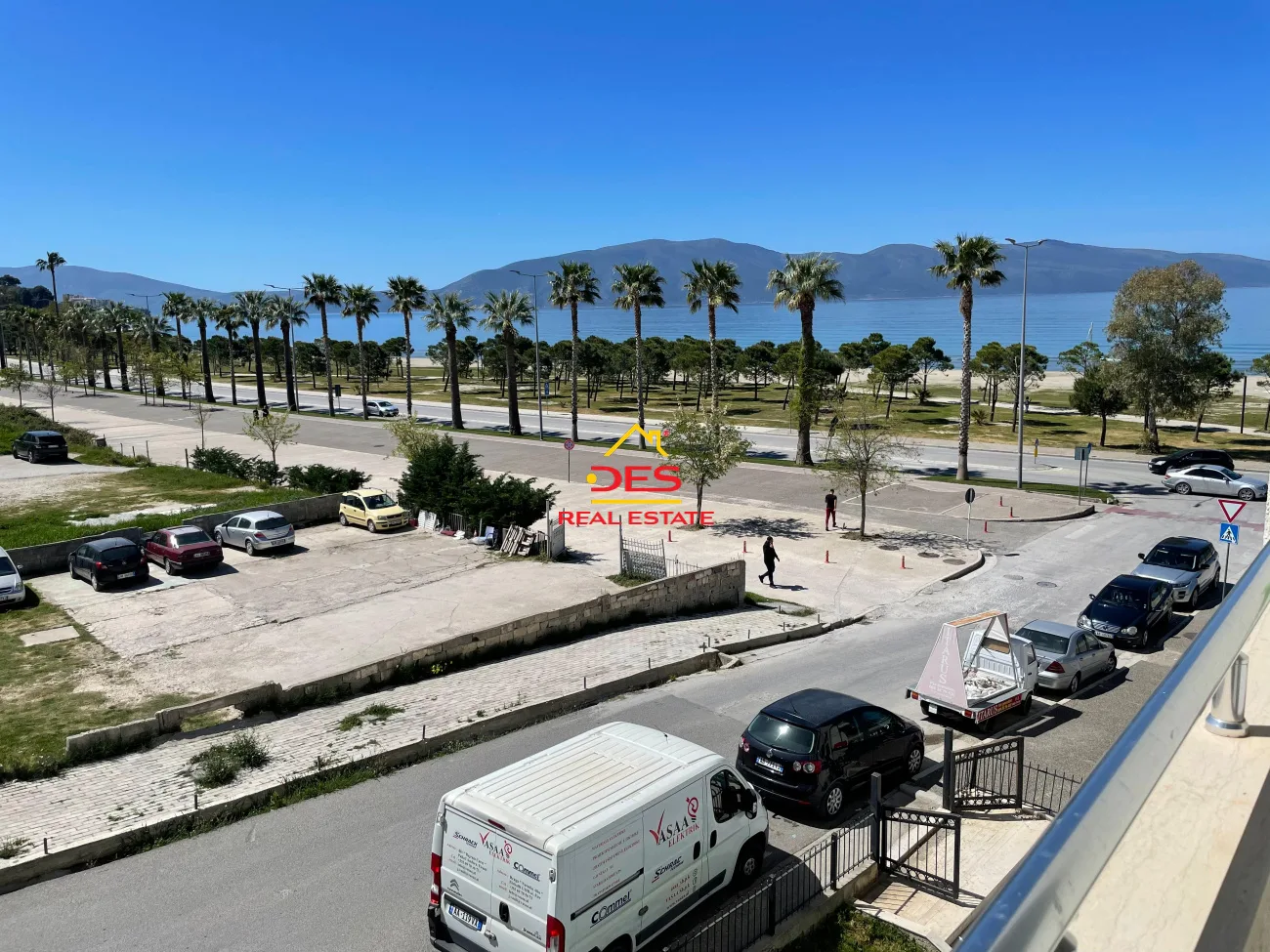 Shitet apartament luksoz 2+1 në lungomare,vlorë 🌅 me pamje anësore nga deti