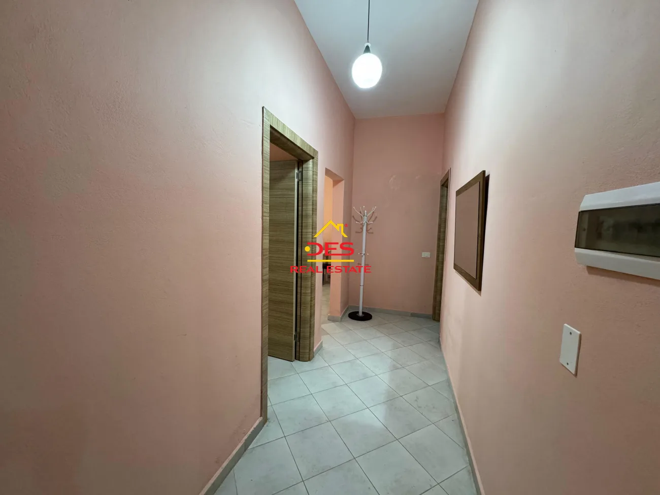 Jepet me qira apartament 1+1+ verandë te rrapi në ujë të ftohtë!