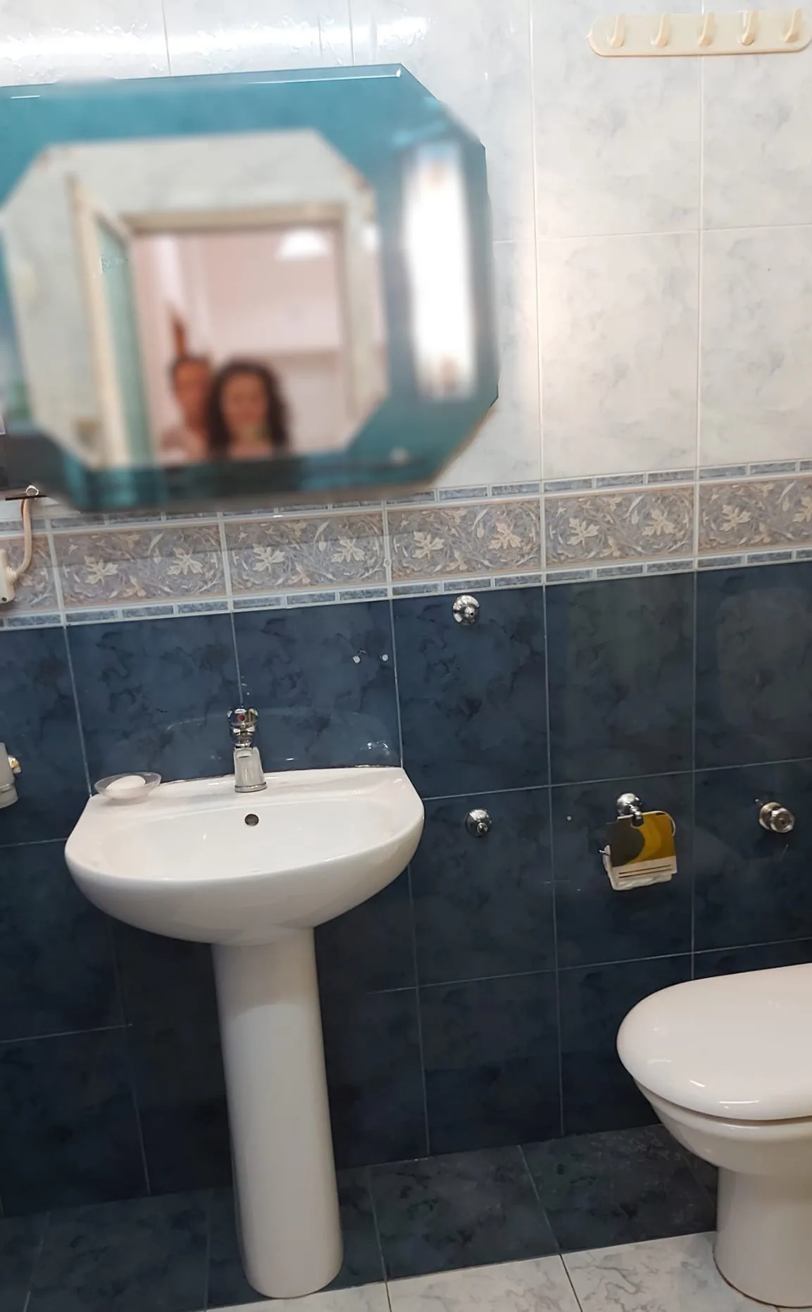 Apartament Me Qera 2+1 Tek Shallvaret (ID B221342) Tirane