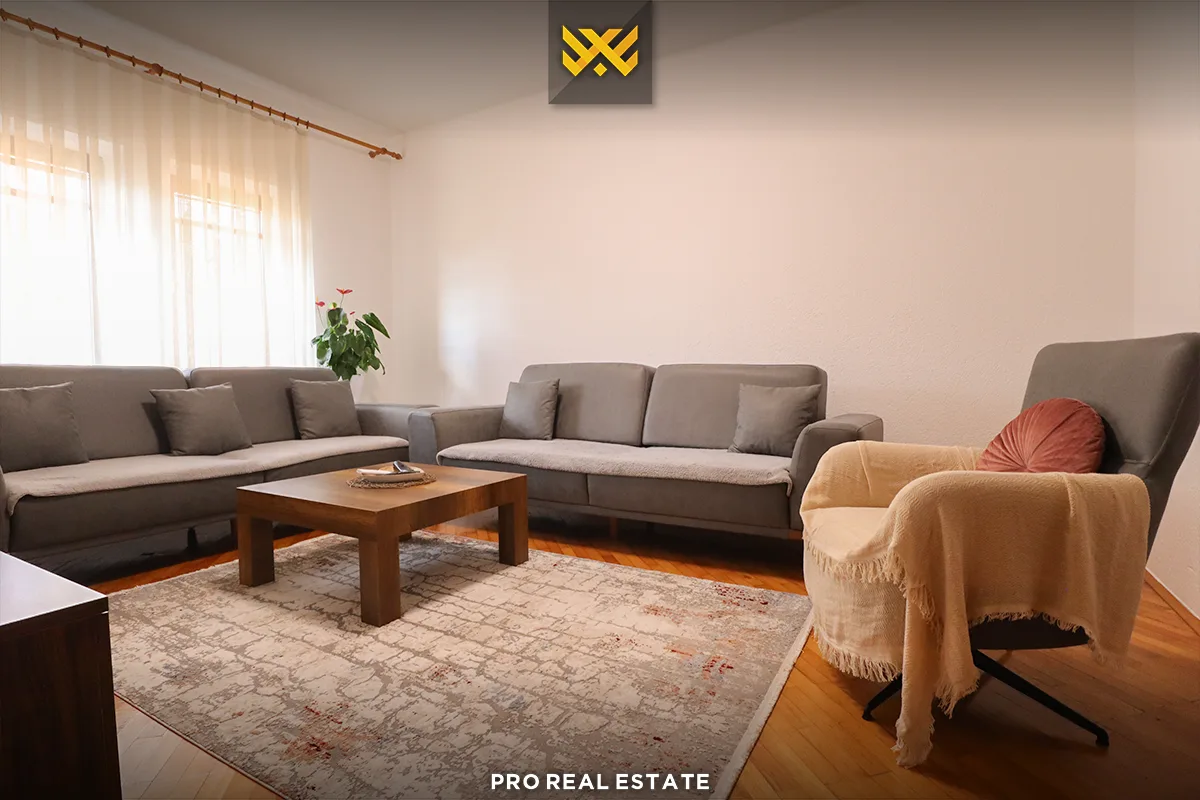 Shtëpi 82m² për #SHITJE në Dardani.
