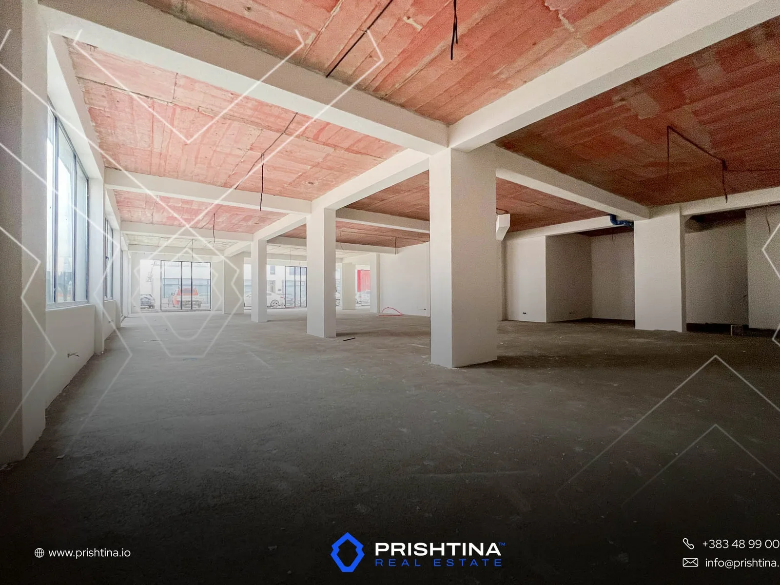 Lokal me #qira 430m2 ne Dragodan 🏢