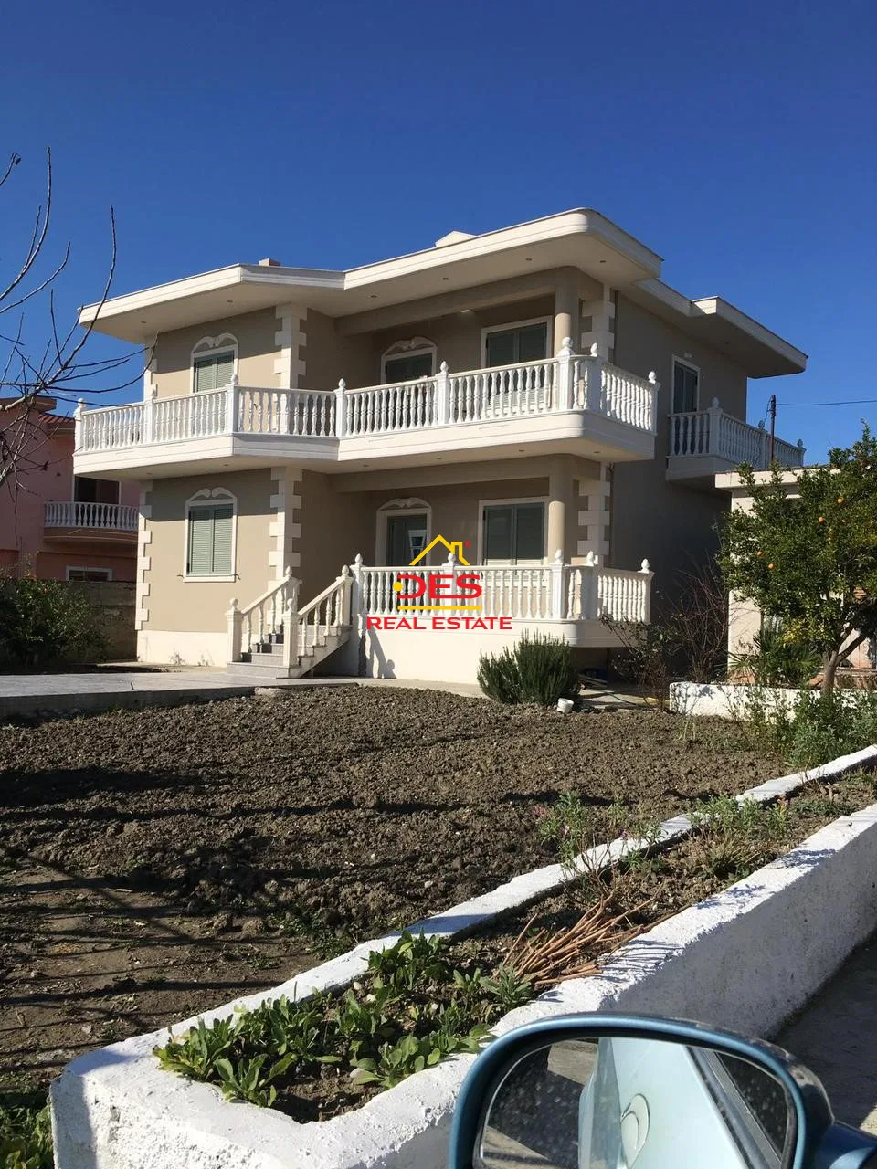Shitet vilë 2 katëshe në novoselë ,vlorë.