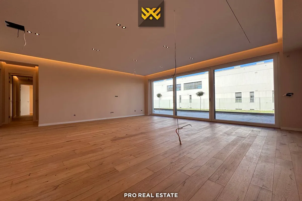 Terracier 202m² + 77.8m² me #QIRA në Lagjen Marigona Hill