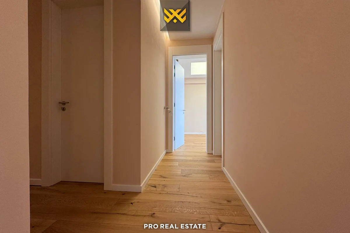 Terracier 202m² + 77.8m² me #QIRA në Lagjen Marigona Hill