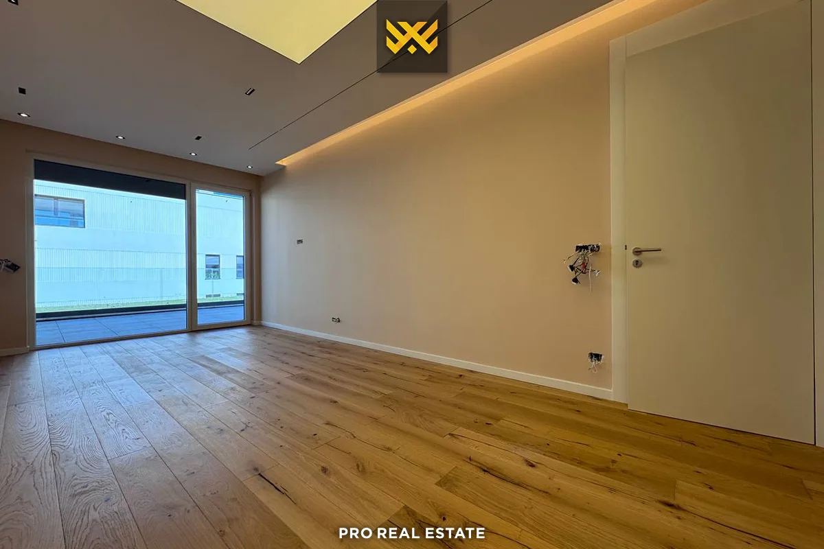 Terracier 202m² + 77.8m² me #QIRA në Lagjen Marigona Hill