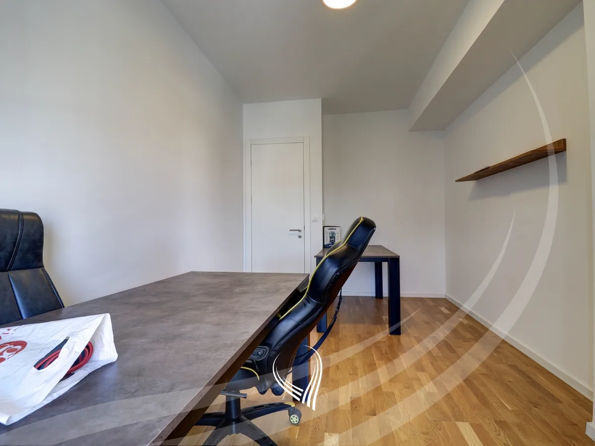 Zyre me 3 dhoma pune me qira në lagjen Lakrishtë – Dukagjini Residence