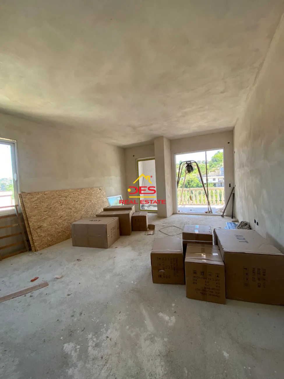 Shitet apartament 1+1 pranë sheshit te flamurit, vlorë