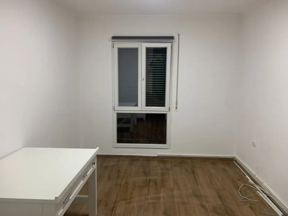 Zyre Me Qera 1+1 Tek Myslym Shyri (ID BZ2612) Tirane