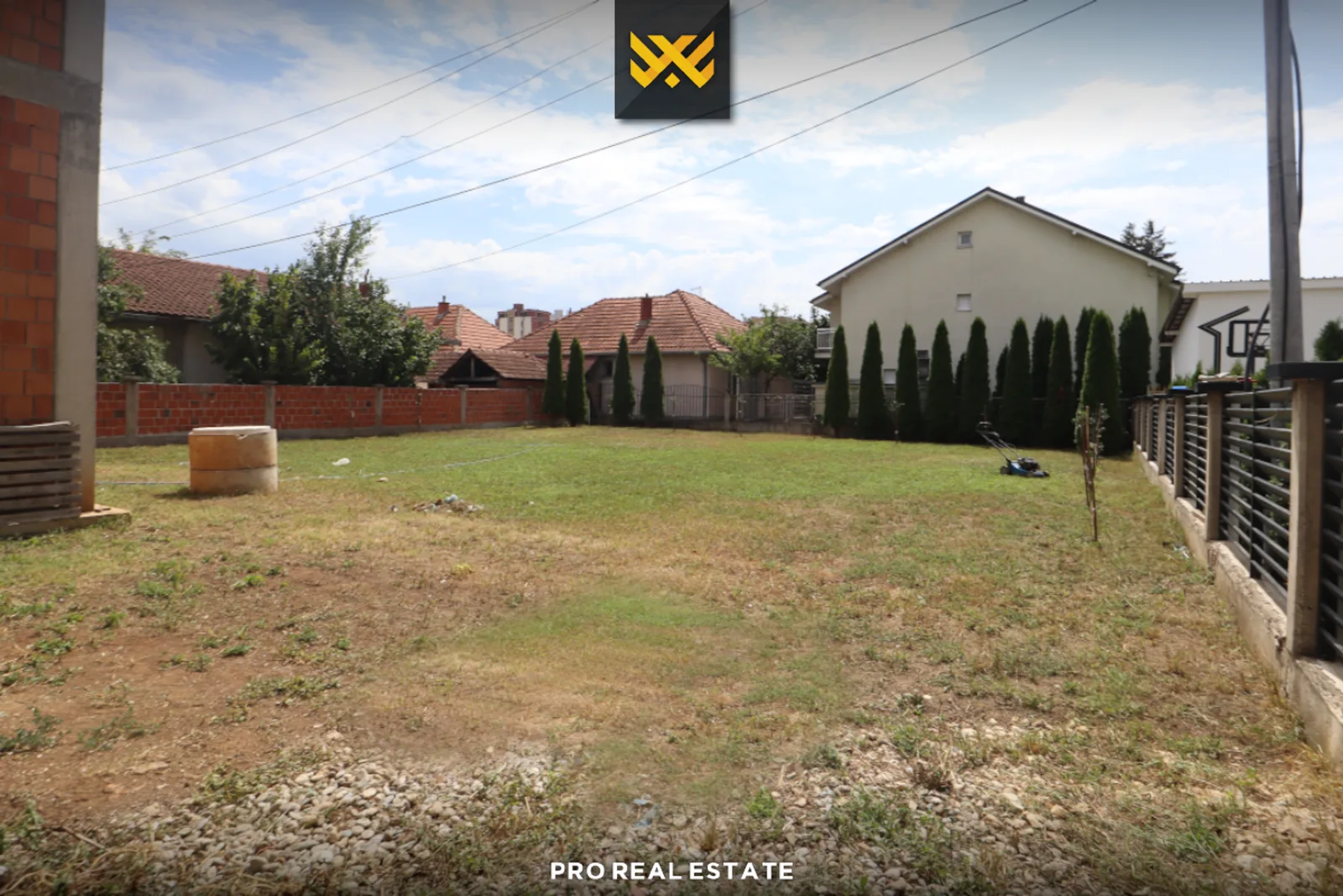 Objekt Afarist 620m² me #QIRA në Fushë Kosovë.