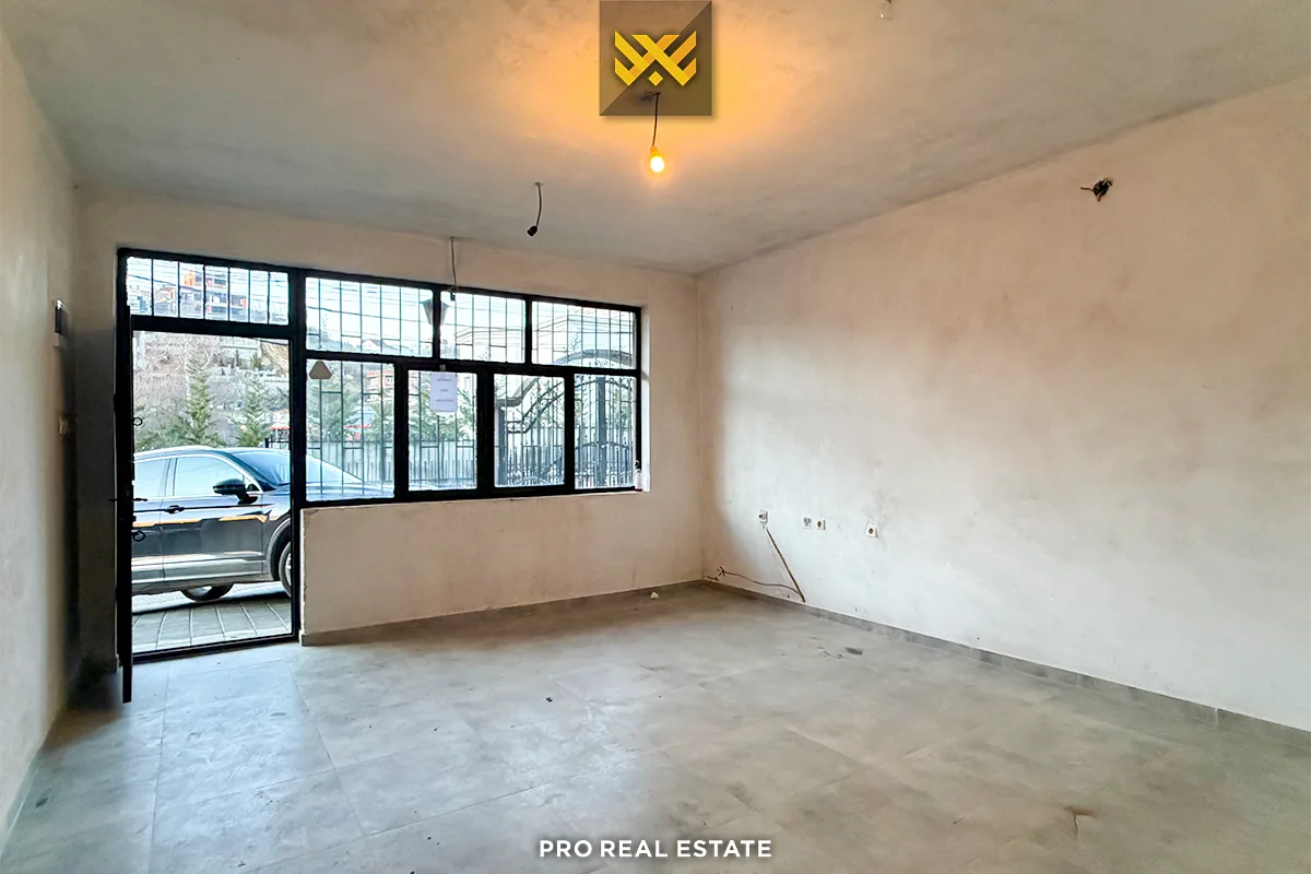 Lokal 70m² me #QIRA në Taslixhe