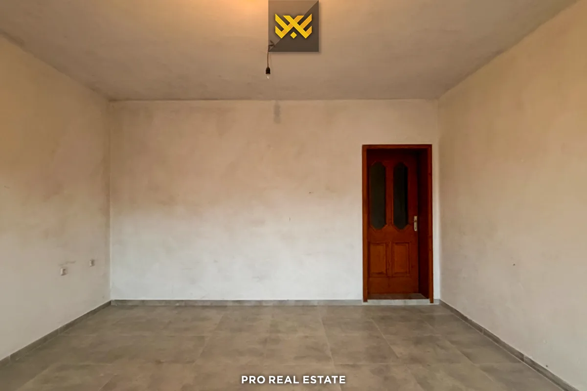 Lokal 70m² me #QIRA në Taslixhe