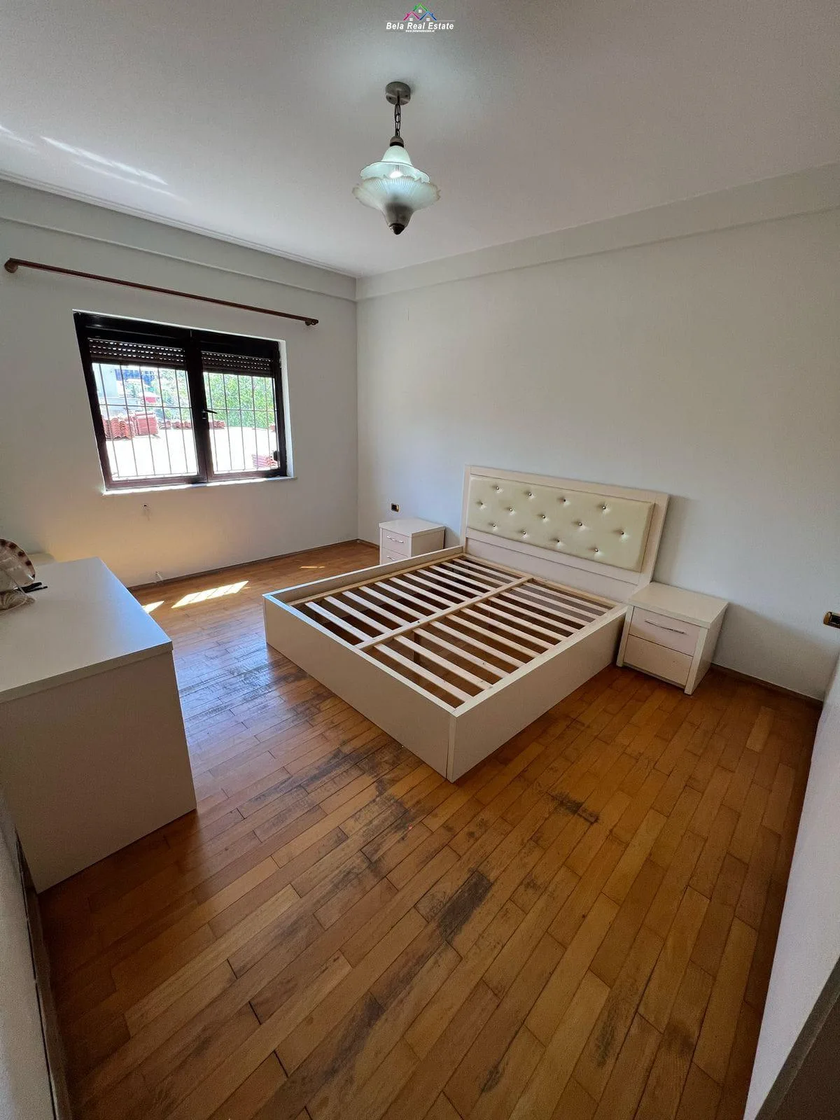 Kat Vile Me Qera 3+1 Tek Varri i Bamit (ID BV22409) Tirane
