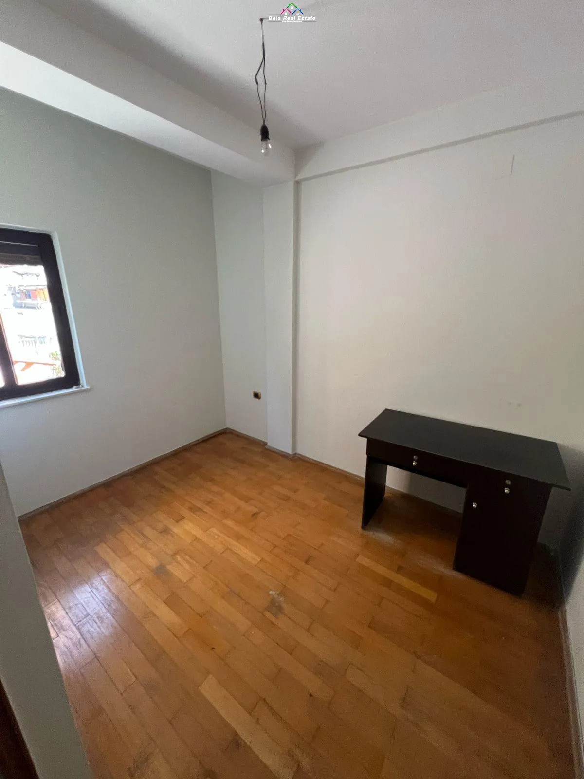 Kat Vile Me Qera 3+1 Tek Varri i Bamit (ID BV22409) Tirane