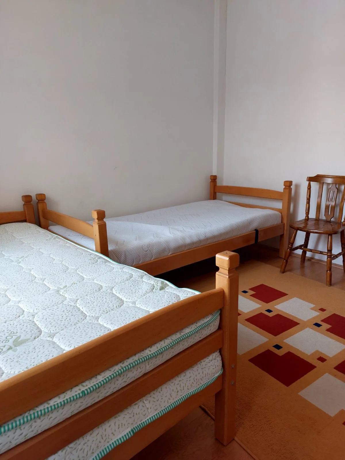Banesë me qira 1+1 në Qendër
