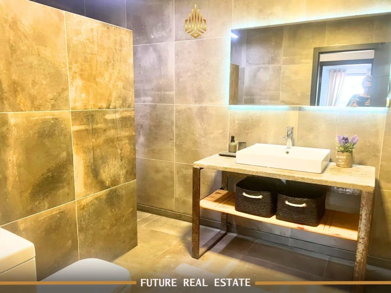 Penthouse me QIRA – 3 dhoma gjumi – Prishtinë – Arbëri (Dragodan) – mbi Five Star, Kompleksi Rubin Invest.