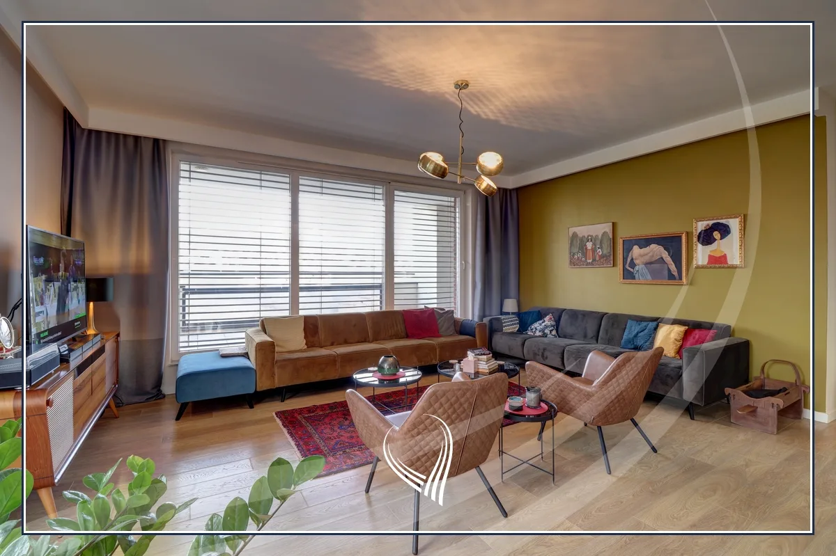 Penthouse 273m2 me qira në lagjen Mati 1 – KAWA Group