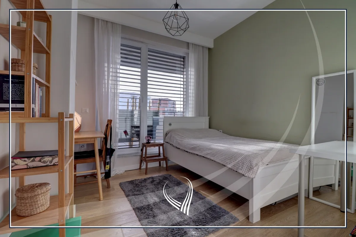 Penthouse 273m2 me qira në lagjen Mati 1 – KAWA Group
