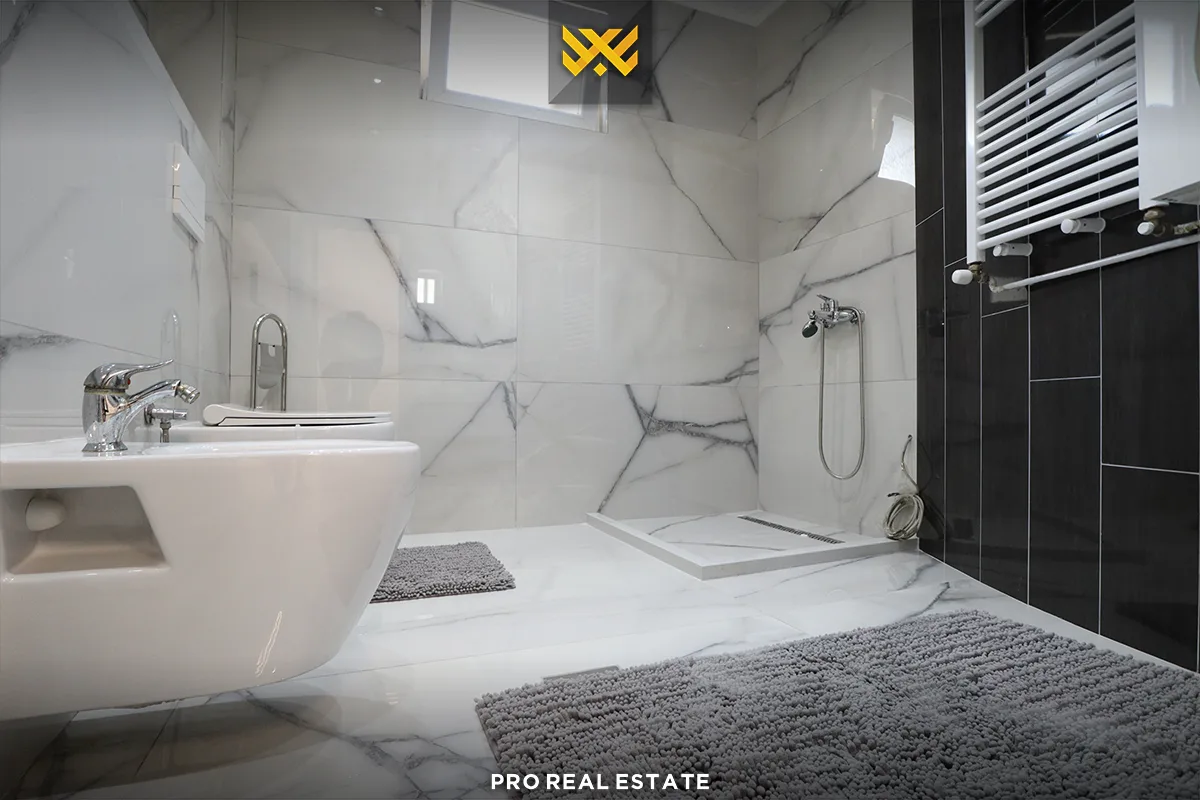 Shtëpi 345m² me #QIRA në Hajvali