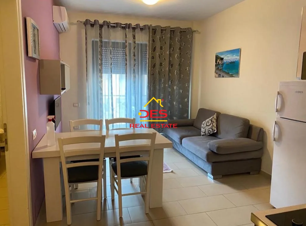 Shitet apartament 2+1 në kompleksin diamond hill, vlorë.