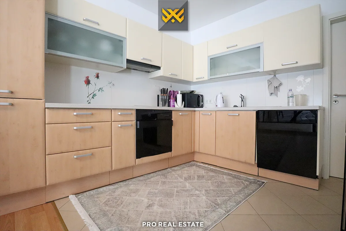 Shtëpi 229m² për #SHITJE në Veternik