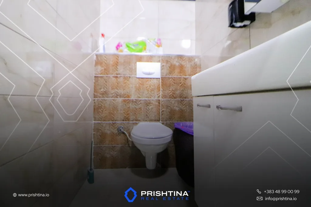Lokal me qira 420m² në Emshir