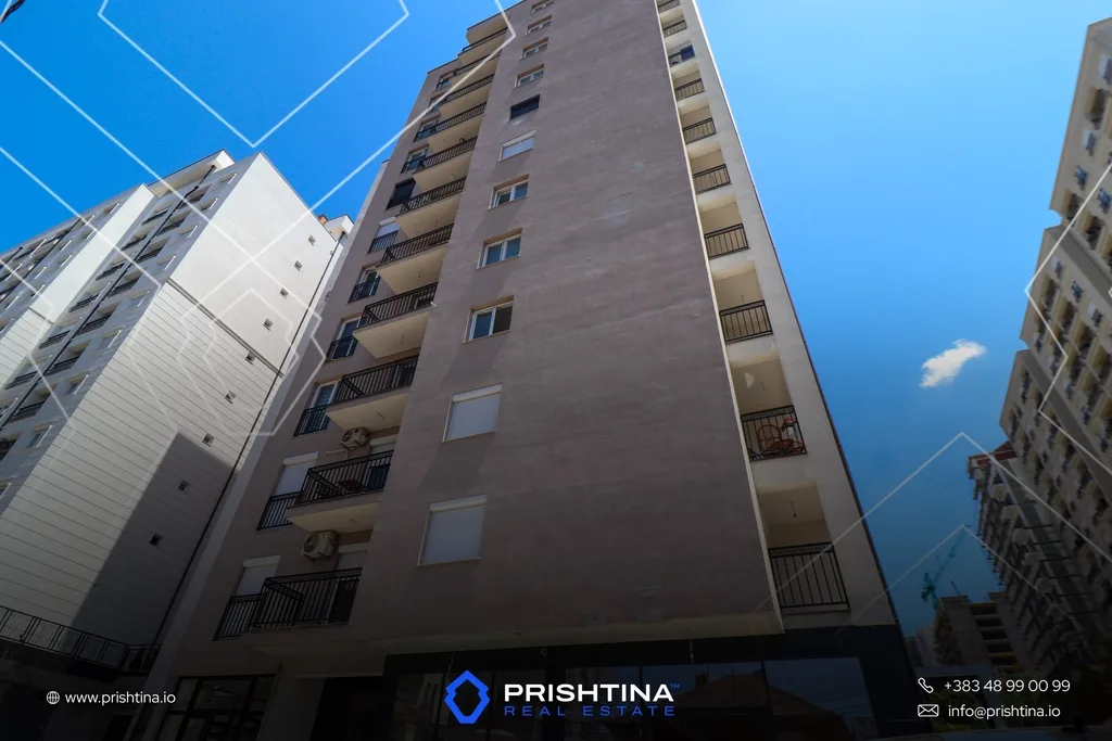 Zyrë me qira 550m² në Aktash