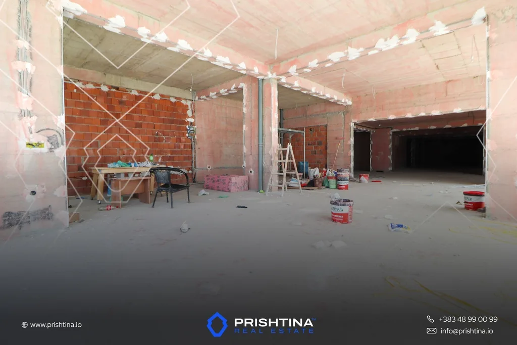 Zyrë me qira 550m² në Aktash