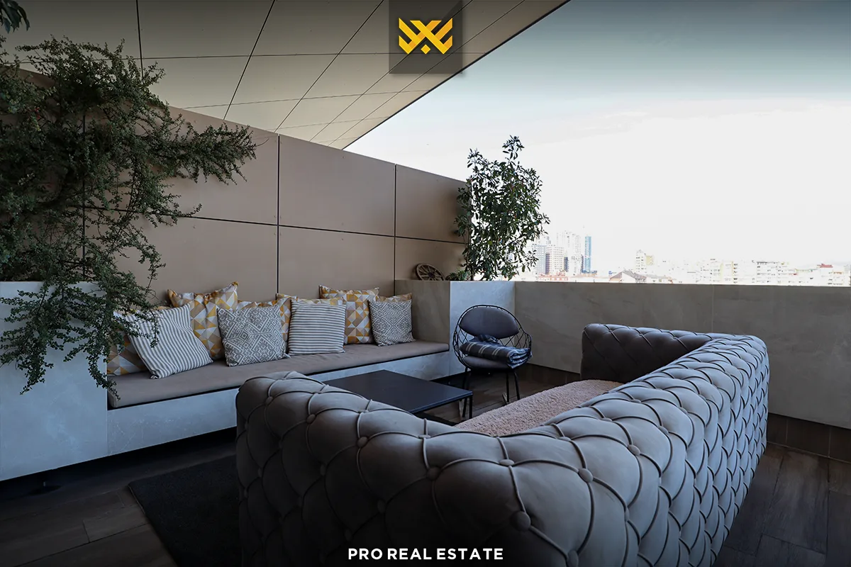 Penthouse 157m² + 30m² për #SHITJE në Emshir.