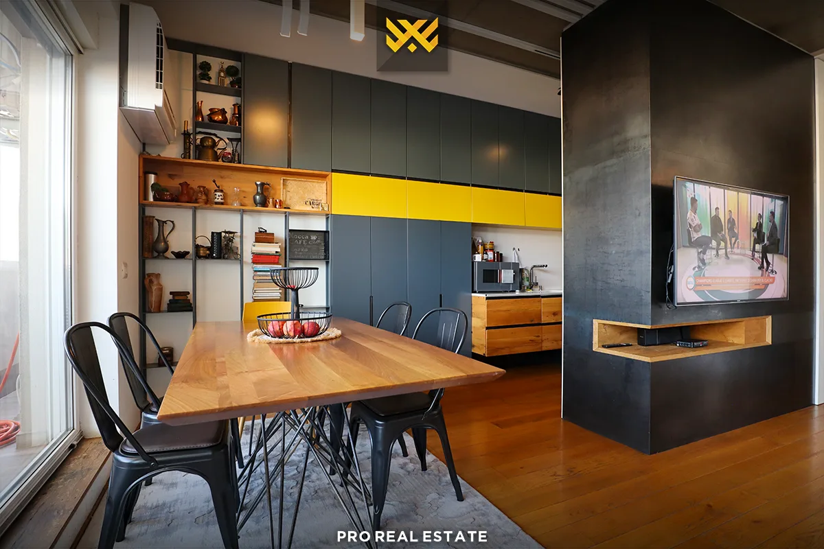 Penthouse 157m² + 30m² për #SHITJE në Emshir.