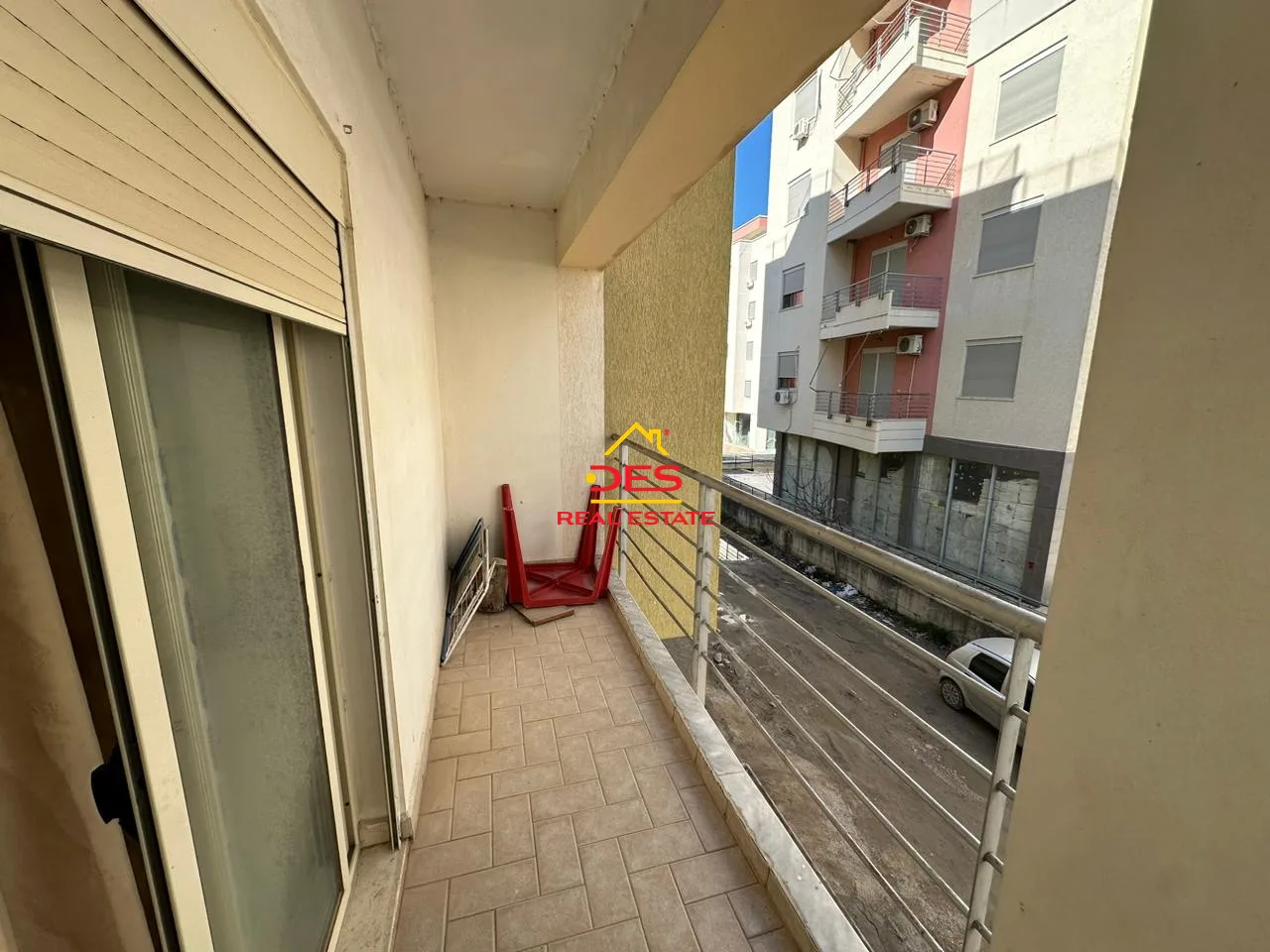 Shitet apartament 1+1 në orikum.