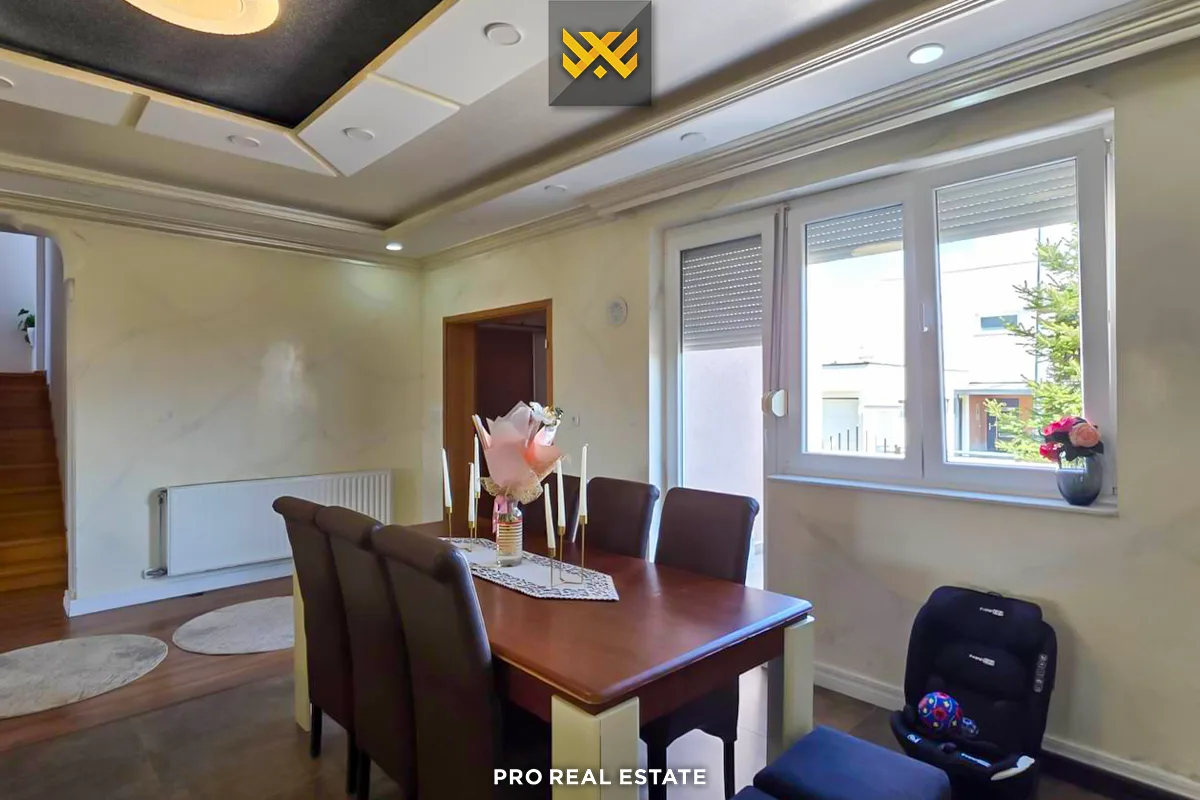 Shtëpi 450m² për #SHITJE në Veternik