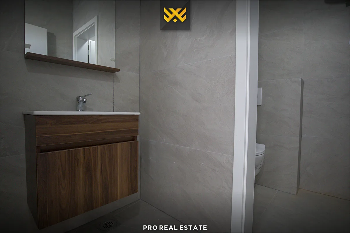 Lokal 111m² me #QIRA te Rruga A.