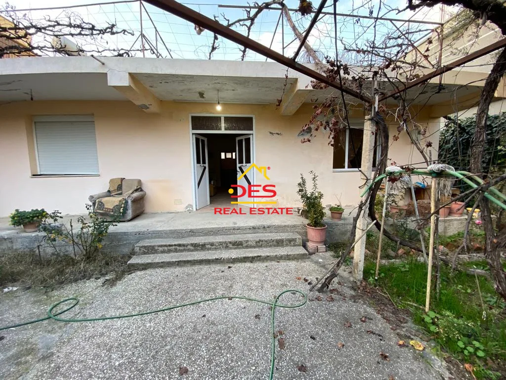 Shitet shtëpi private pranë ish fabrikës së tullave,vlorë