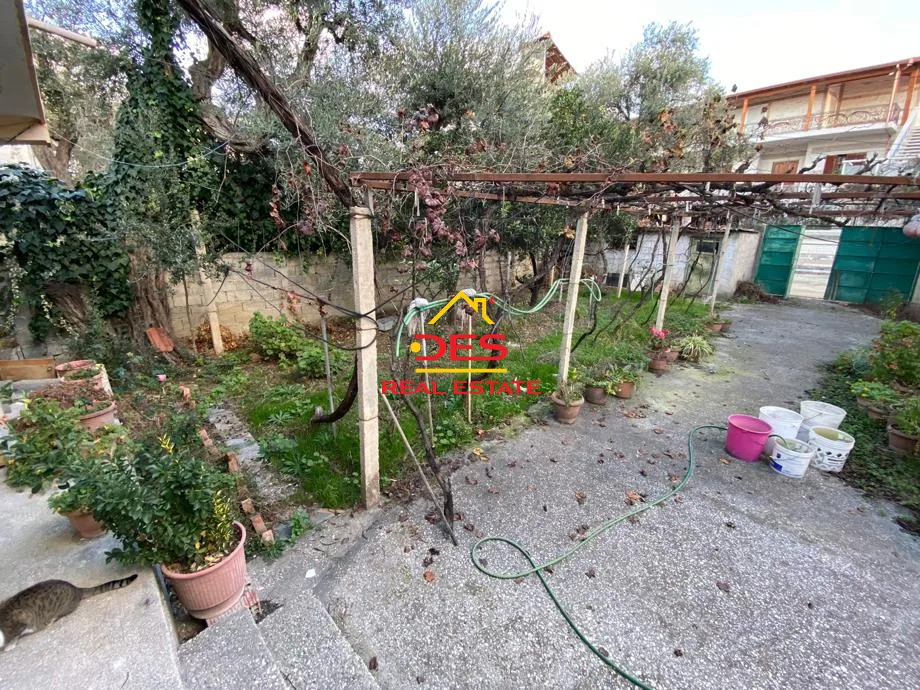 Shitet shtëpi private pranë ish fabrikës së tullave,vlorë