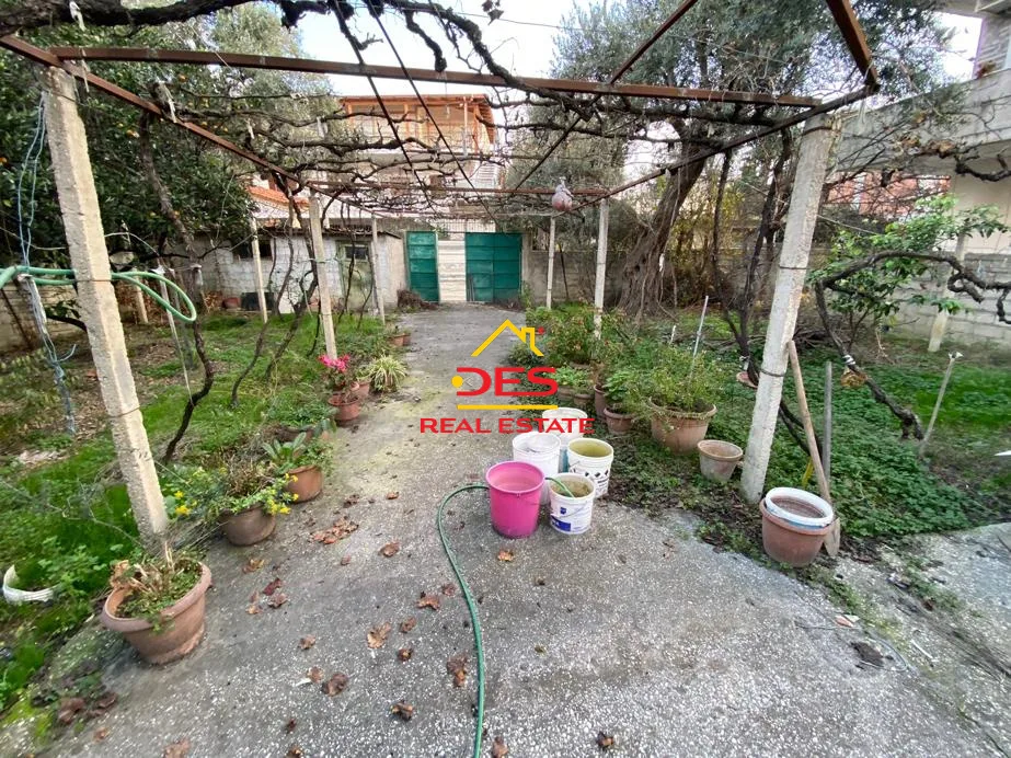 Shitet shtëpi private pranë ish fabrikës së tullave,vlorë