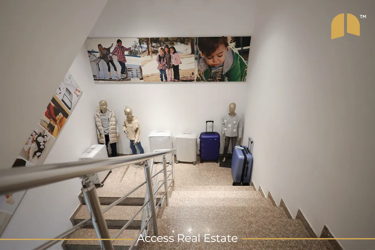 Objekt afarist në SHITJE – 670m² – Te Qafa