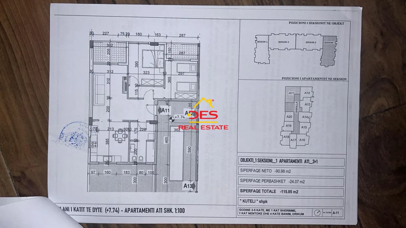 Shitet apartament 3+1 në orikum, vlorë.