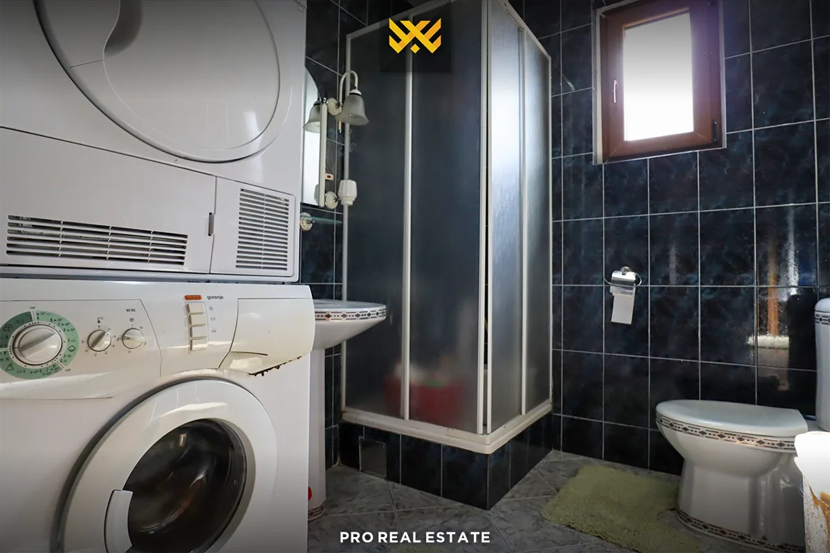 Kat Shtëpie 120m² me #QIRA në Velani.